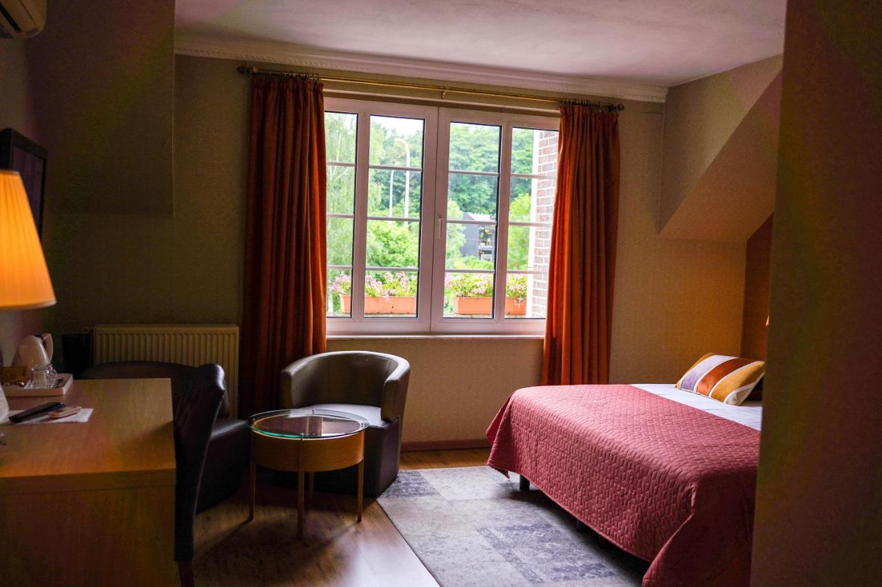 Hotel Prins Van Oranje Дийст Екстериор снимка