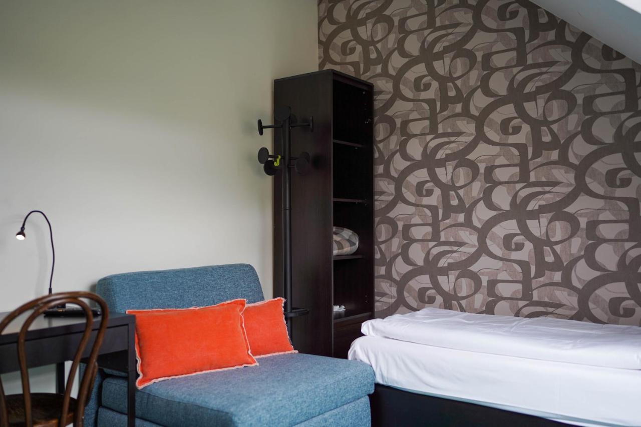 Hotel Prins Van Oranje Дийст Екстериор снимка