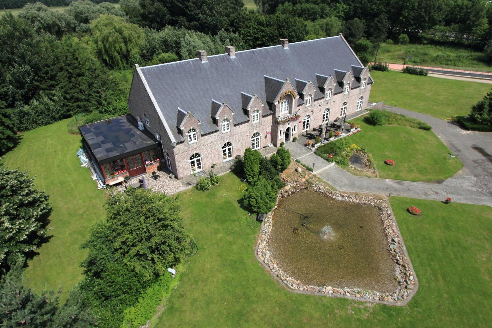 Hotel Prins Van Oranje Дийст Екстериор снимка